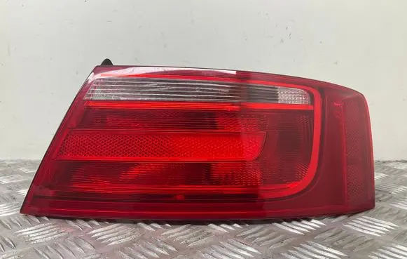 Audi A5 8T 8F Rear/tail lights 8T0945096