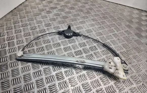 Mazda 6 Front window lifting mechanism without motor