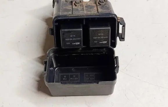 Mazda 6 Fuse box set KD6266750T3 KD6266750 KD4566750