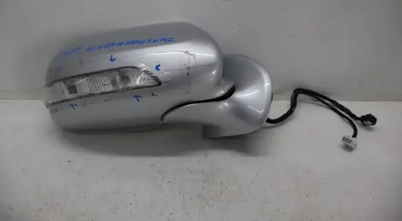 Mercedes-Benz E W211 Front door electric wing mirror