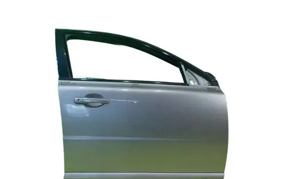Volvo V70 Front door PRZOD PRAWE