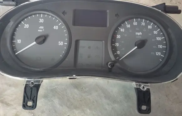 Renault Trafic II (X83) Speedometer (instrument cluster) P8200283201