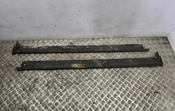 Mazda CX-7 Side skirt front trim EG2151P40 EG2151P50