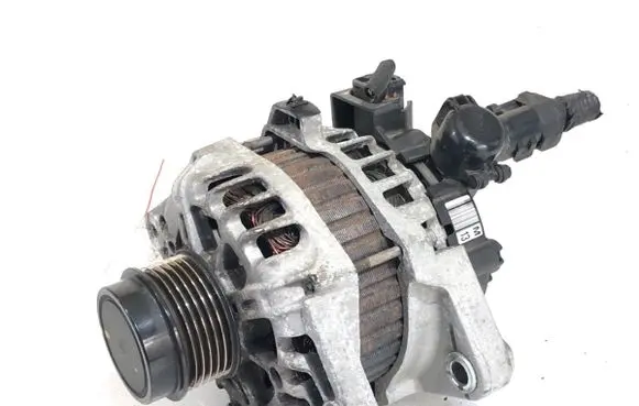 KIA Ceed Generator/alternator 37300-2B710