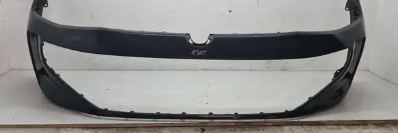 Volkswagen PASSAT B8 Front bumper 3J0807221 3J0807221A