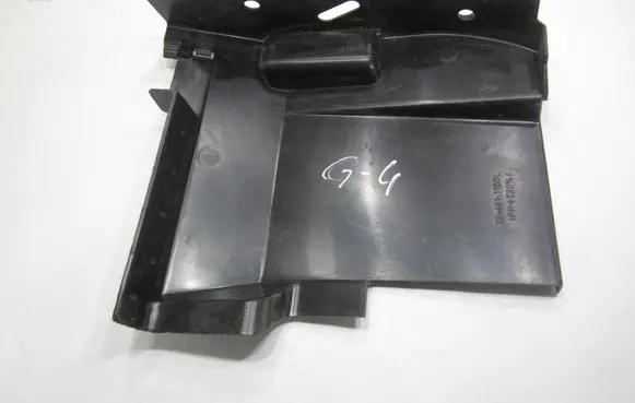 Volkswagen Golf IV Headlight/headlamp dust cover 324411183L