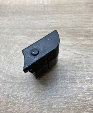 Audi A4 S4 B6 8E 8H Headlight level height control switch 8E1919094