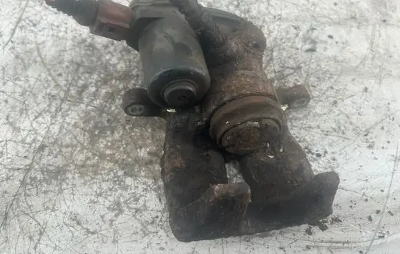 Audi A4 S4 B8 8K Rear brake caliper 32335478F 32335478