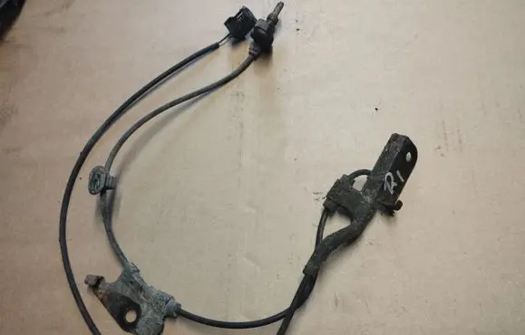 Toyota RAV 4 (XA30) ABS brake wheel speed sensor 8954242050