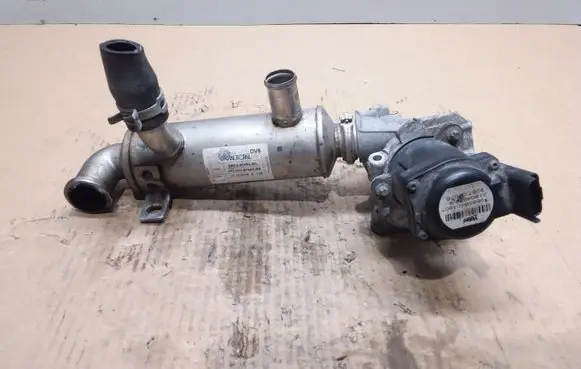 Ford Focus EGR valve cooler 3M5Q9F464BC 9685640480