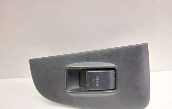 Toyota Avensis T250 Electric window control switch 7423105140