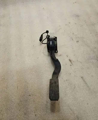 Citroen C4 I Accelerator throttle pedal F00c3e2429 050504