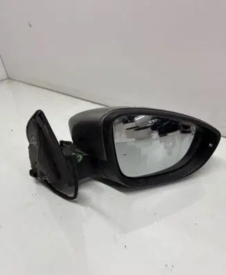 Volkswagen PASSAT CC Front door electric wing mirror