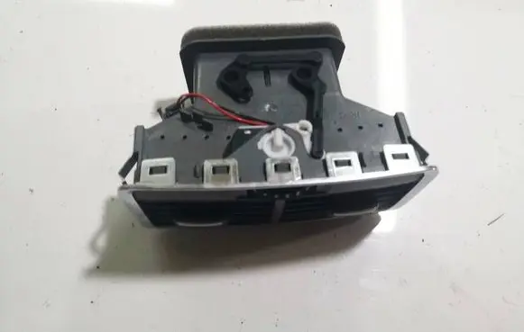 Audi A6 S6 C6 4F Dash center air vent grill 