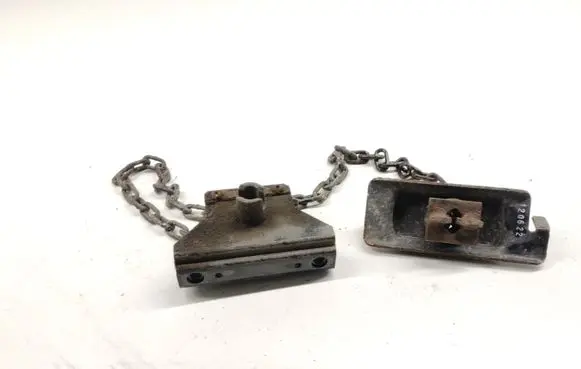 Ford Ranger IV Spare wheel mounting bracket 