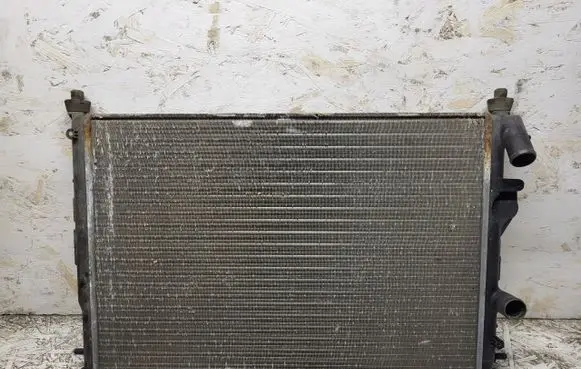 Renault Scenic I Coolant radiator 8200062690