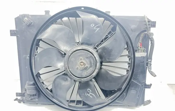 Mercedes-Benz C W204 Electric radiator cooling fan A2045000755