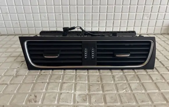Audi A4 S4 B8 8K Dash center air vent grill 8T1820951 06485005 0196078118