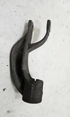 BMW X5 G05 Lower shock absorber bracket 6876684