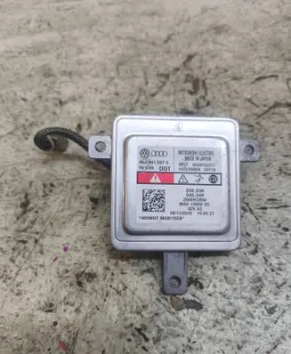 Porsche Macan (95B) Headlight ballast module Xenon 8K0941597E W003T22071