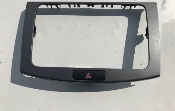 Volkswagen PASSAT B7 Radio/GPS head unit trim 3AA858069H