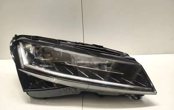 Skoda Superb B8 (3V) Headlight/headlamp 3V1941016D MDE9224301