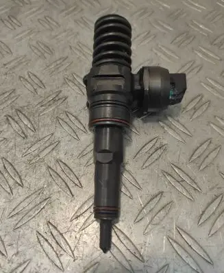 Audi A4 S4 B7 8E 8H Fuel injector 038130073AJ