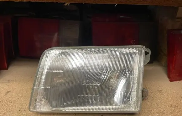 Ford Transit Headlight/headlamp 029509