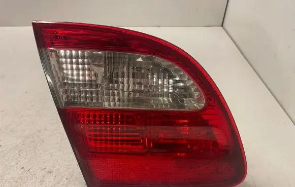 Mercedes-Benz E W211 Tailgate rear/tail lights A2118201364