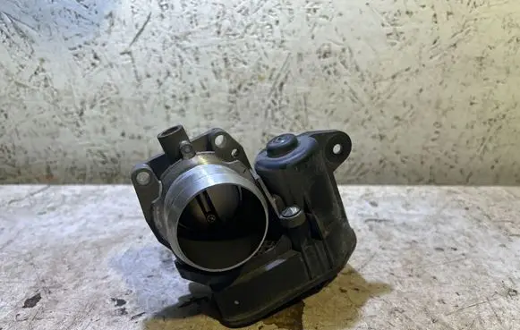 Peugeot 2008 I Throttle body valve 9801942080