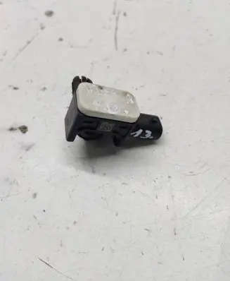 Mercedes-Benz Vito Viano W447 Airbag deployment crash/impact sensor A4479050013