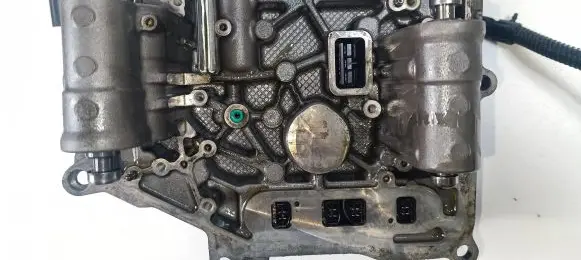 Volkswagen PASSAT B7 Transmission gearbox valve body 0AM325065N
