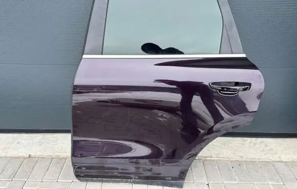 Porsche Cayenne (92A) Rear door 