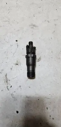 Mercedes-Benz E W124 Fuel injector KCA27S55166