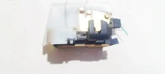 Renault Megane I Front door lock