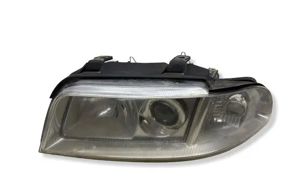Audi A4 S4 B5 8D Headlight/headlamp 8D0941003AK