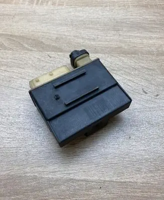 Peugeot Partner Glow plug pre-heat relay 9652021180