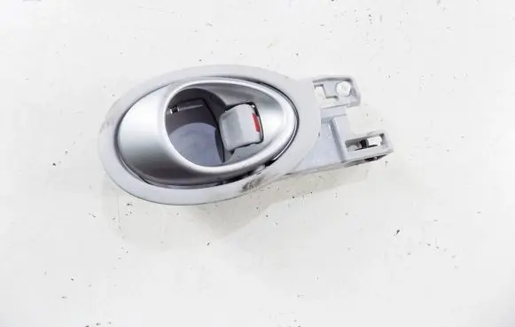 Honda CR-Z Front door interior handle