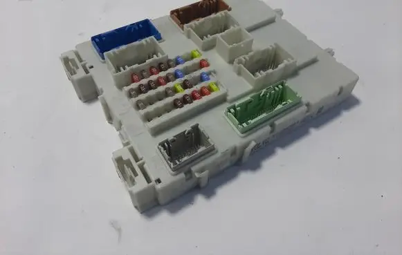 Volvo V40 Fuse module 31394964