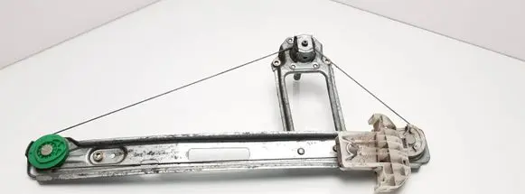 Rear door manual window regulator