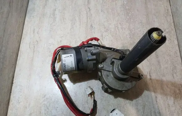 Toyota Avensis T270 Electric power steering pump 6900001423