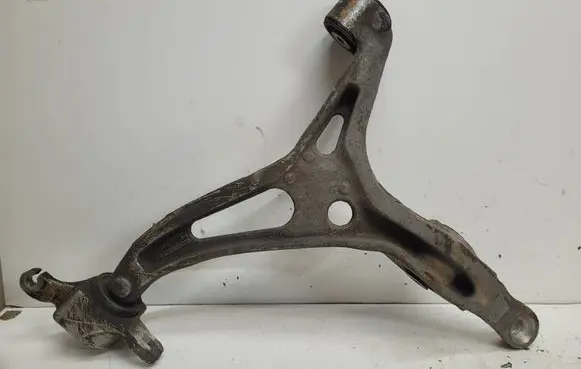Mercedes-Benz R W251 Front lower control arm/wishbone 000061008106