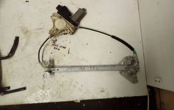 Mitsubishi Space Star Rear door window regulator with motor 130821789
