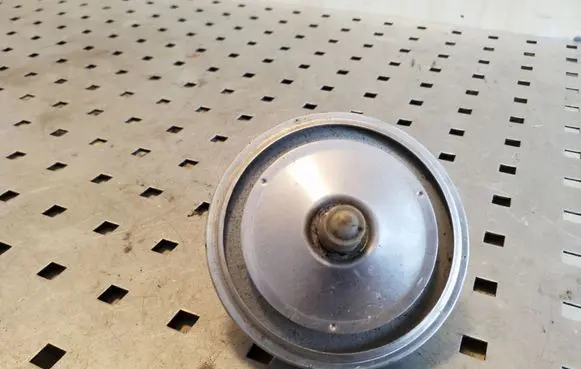 Audi A8 S8 D2 4D Horn signal A722367 CH5070105