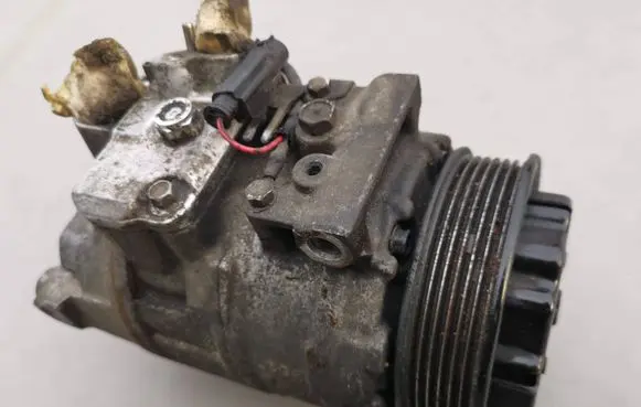 Mercedes-Benz C W203 Air conditioning (A/C) compressor (pump) 4472208225 12D01810 7SEU16C