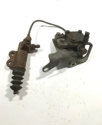 Mitsubishi L200 Clutch slave cylinder 