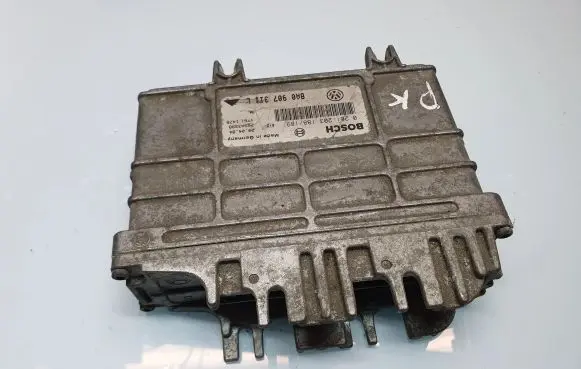 Volkswagen PASSAT B4 Engine control unit/module 8A0907311L 0261203188 0261203189