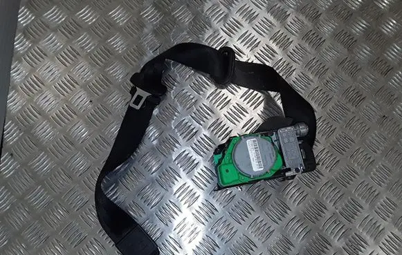 Audi A5 8T 8F Front seatbelt 306369910