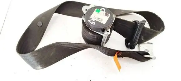 Rear seatbelt