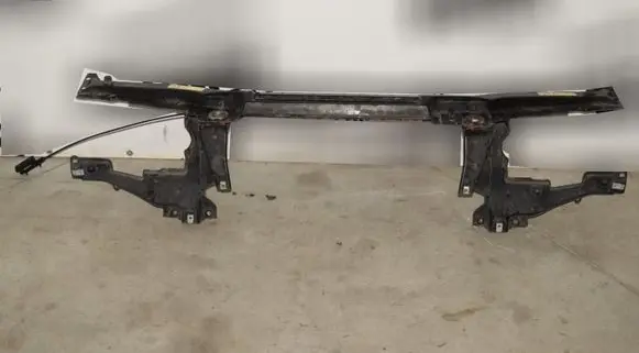 BMW X5 E53 Top upper radiator support slam panel